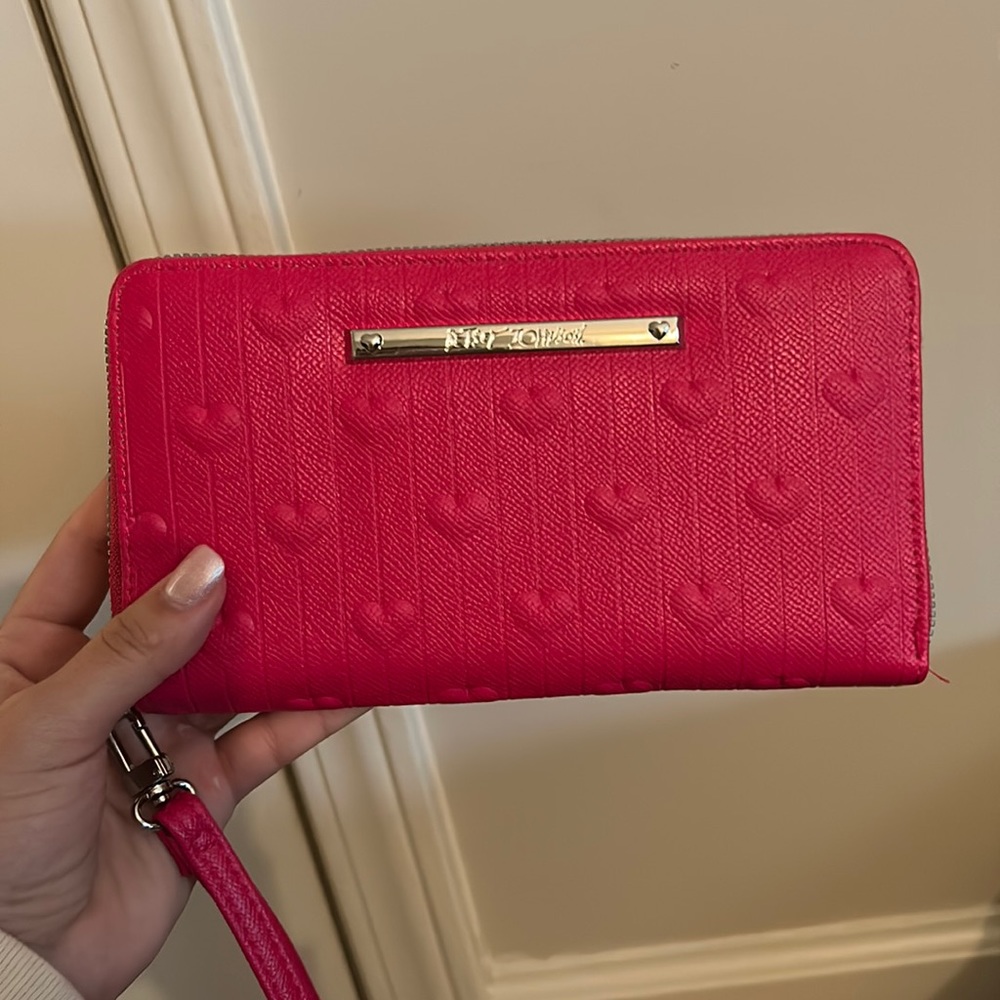 New Betsy Johnson Heart Wristlet